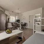 Teo Apartament *