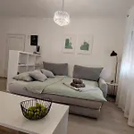 Apartament Teo *